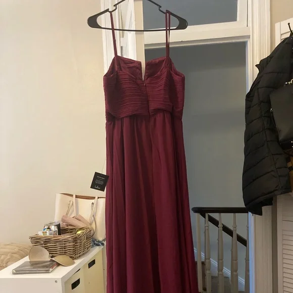 Lulu’s dark red semi-formal dress, never been warn - Picture 2 of 2